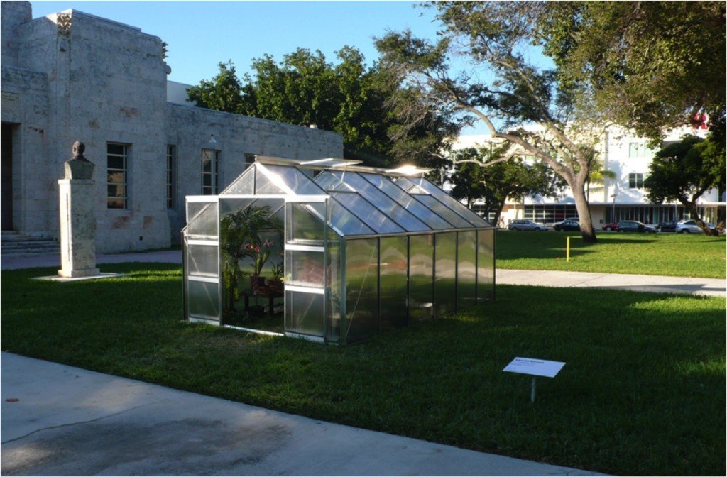 Alberto Baraya, Invernadero de plantas artificiales, 2007