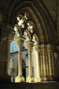 Tracería del claustro de la catedral de Ciudad Rodrigo, Salamanca.