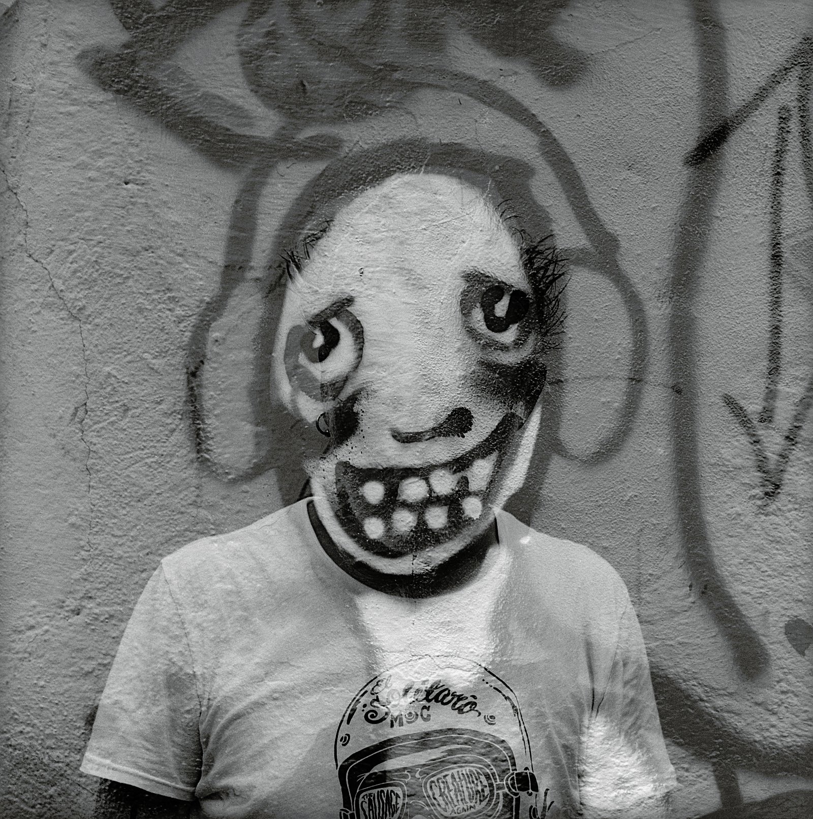 "Autorretrato dibujado a un muro", 2012.