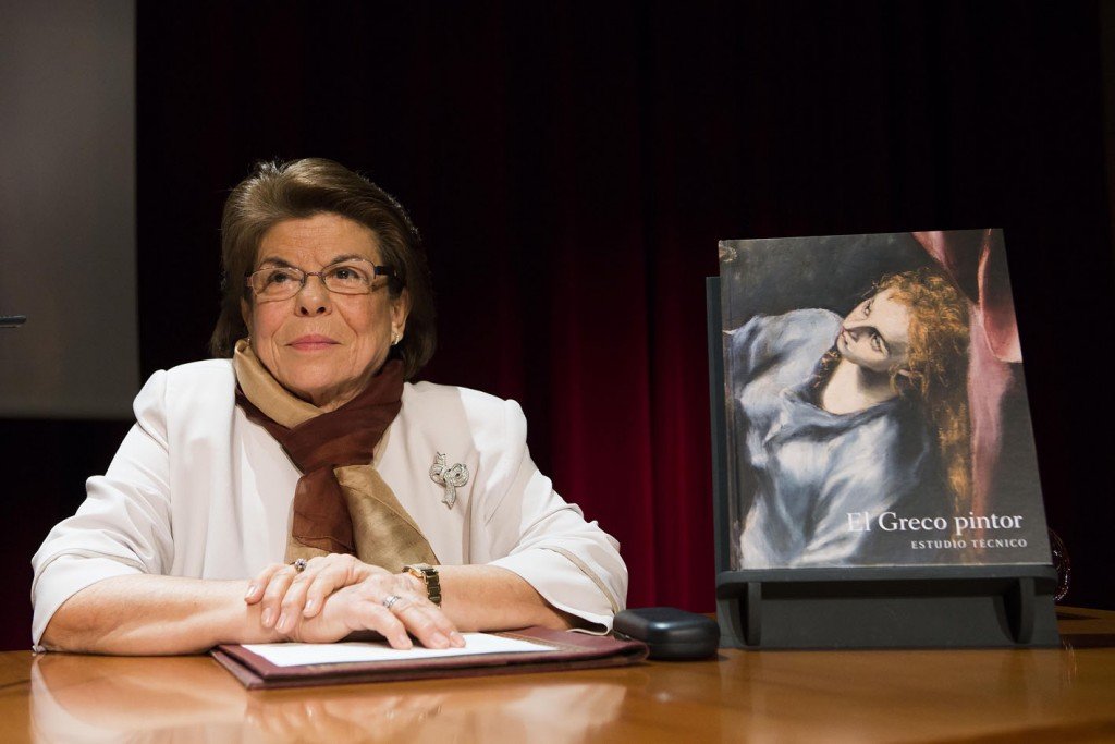 Carmen Garrido, autora del libro "El Greco pintor. Estudio técnico". Foto © Museo del Prado.