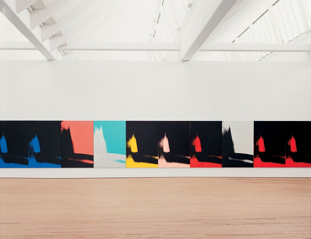 Shadows, por Andy Warhol, 1978–79 Instalación de 72 de 102 paneles, acrílico, serigrafía pintada sobre lienzo, 193 x 132 cm, cada una, Dia Art Foundation. Fotografías: Bill Jacobson.