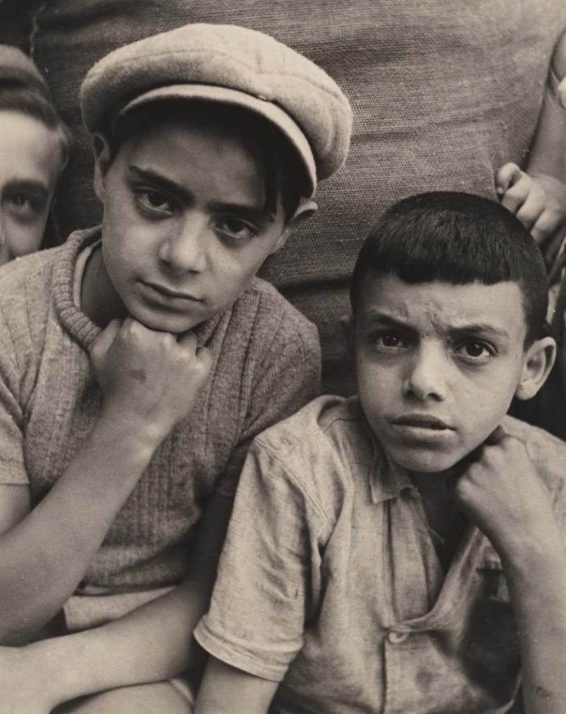 Tres niños, Marsella, 1938.